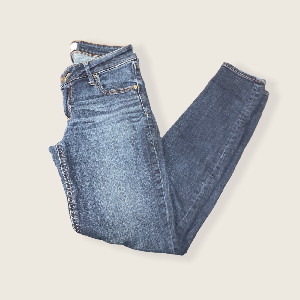 Abercrombie & Fitch Straight Leg Jeans